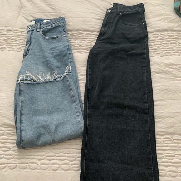 ❤️SOLD❤️2 Wide Leg Crop Jeans - Picture 2 of 4